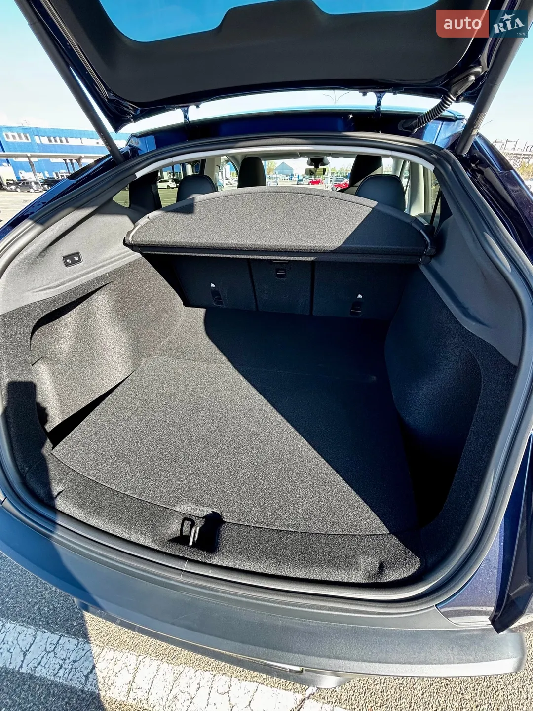 2025 Tesla Model Y - мініатюра 11