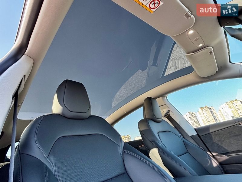 Внедорожник / Кроссовер Tesla Model Y 2025 в Киеве