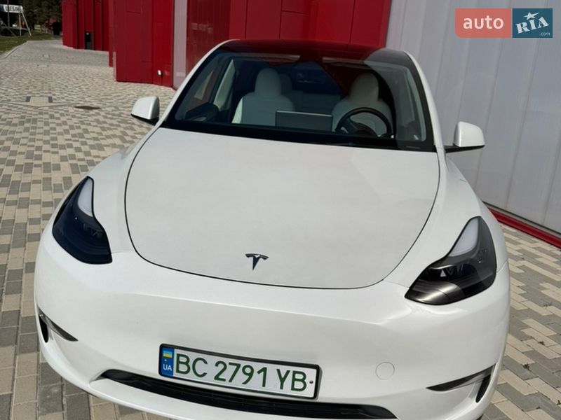 Внедорожник / Кроссовер Tesla Model Y 2023 в Львове