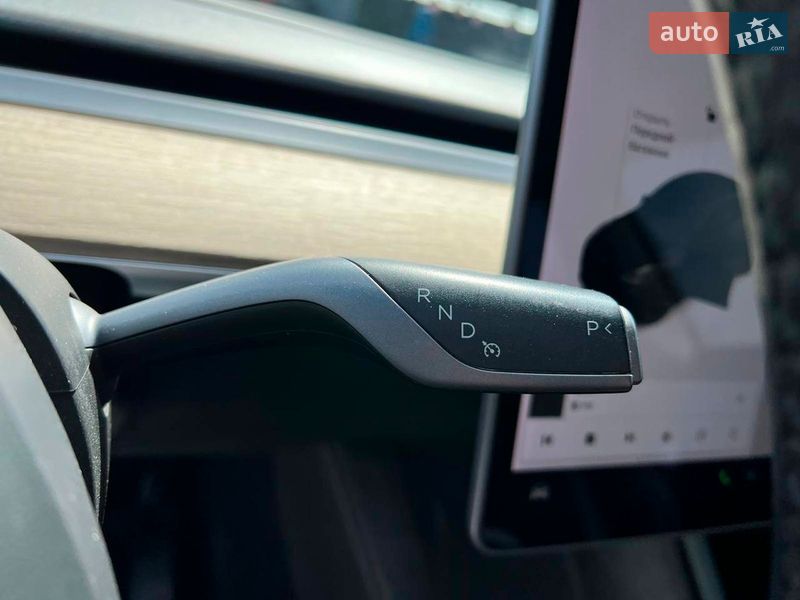 Внедорожник / Кроссовер Tesla Model Y 2021 в Львове