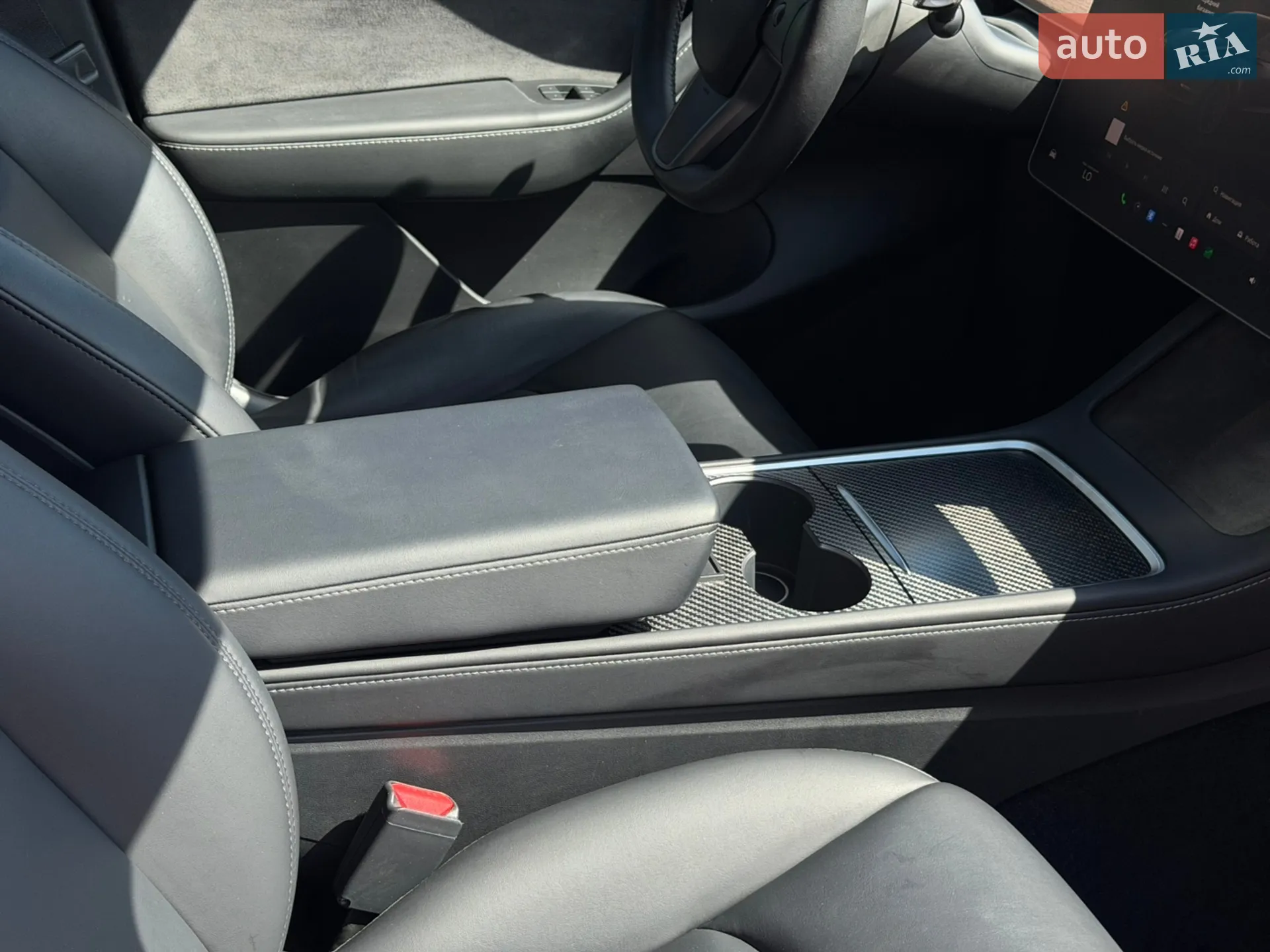 2022 Tesla Model Y - мініатюра 19