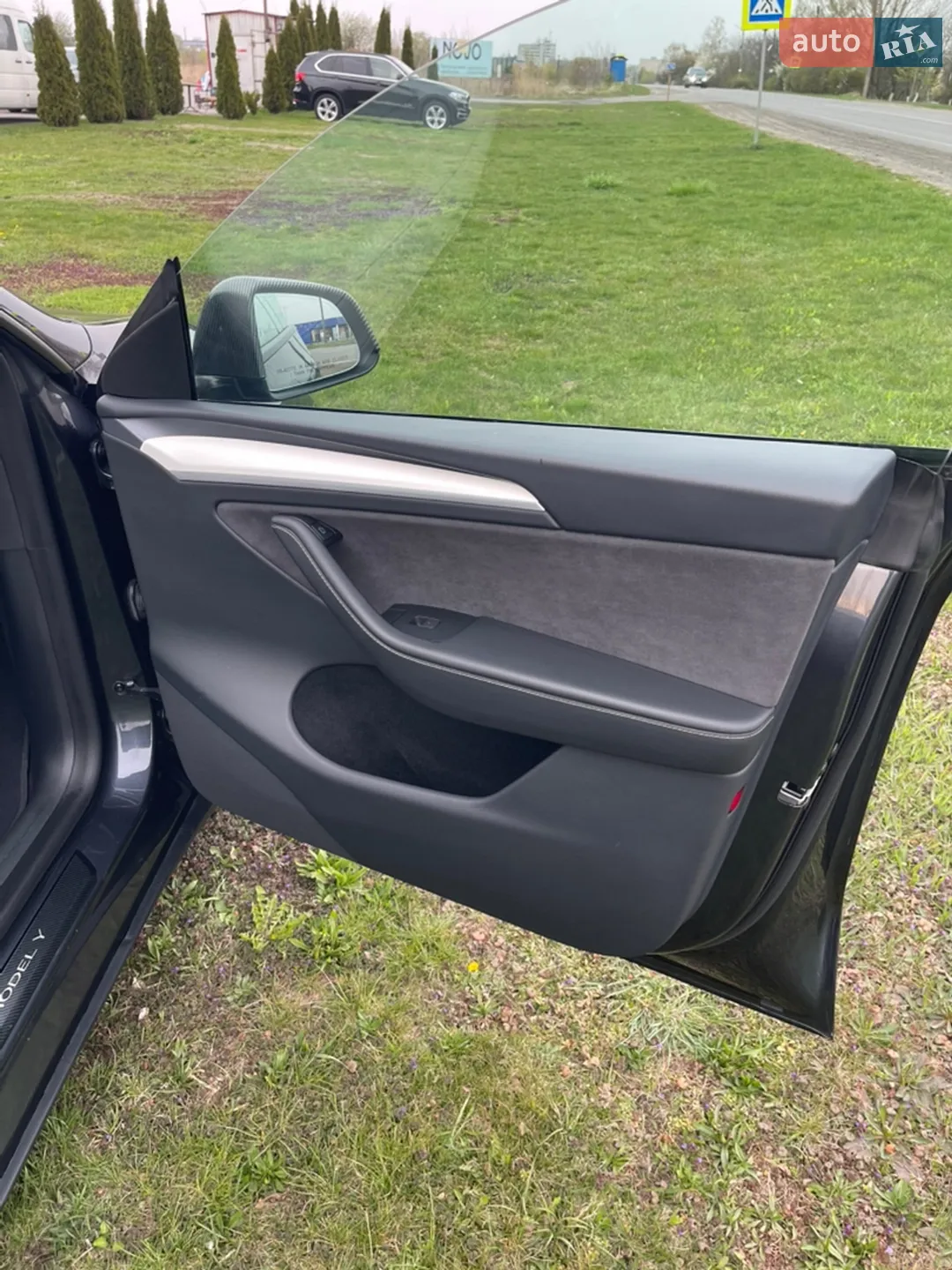 2024 Tesla Model Y - мініатюра 12