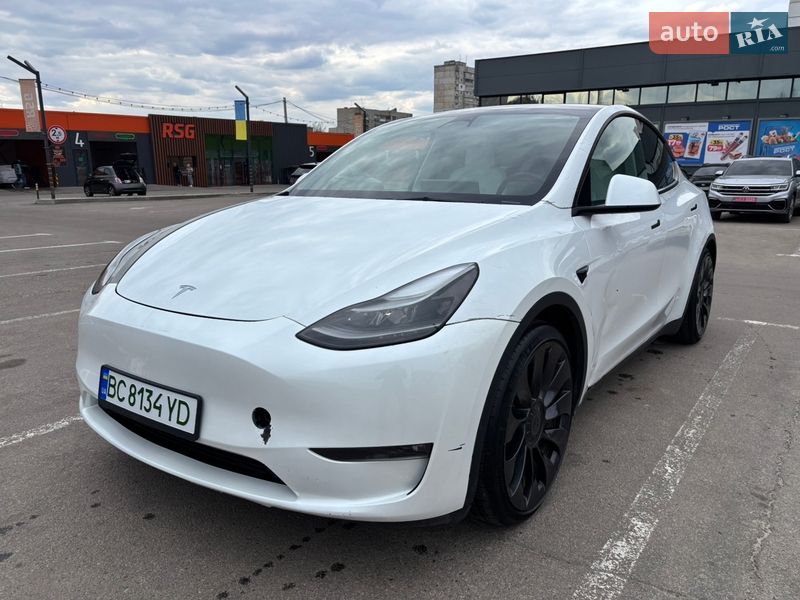 Tesla Model Y 2023