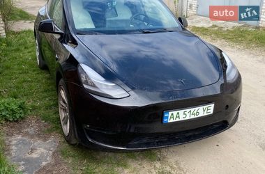 Внедорожник / Кроссовер Tesla Model Y 2020 в Киеве