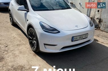 Позашляховик / Кросовер Tesla Model Y 2021 в Києві