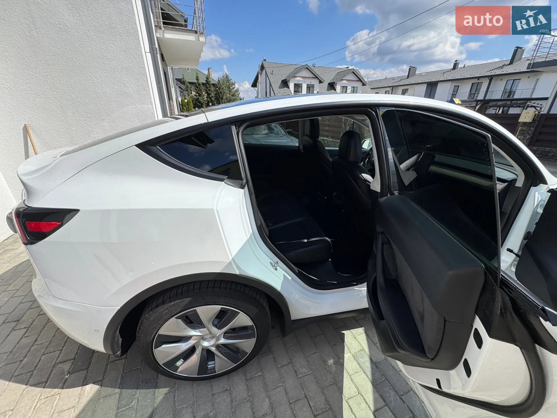 2021 Tesla Model Y - мініатюра 9