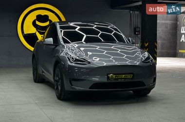 Внедорожник / Кроссовер Tesla Model Y 2025 в Черновцах