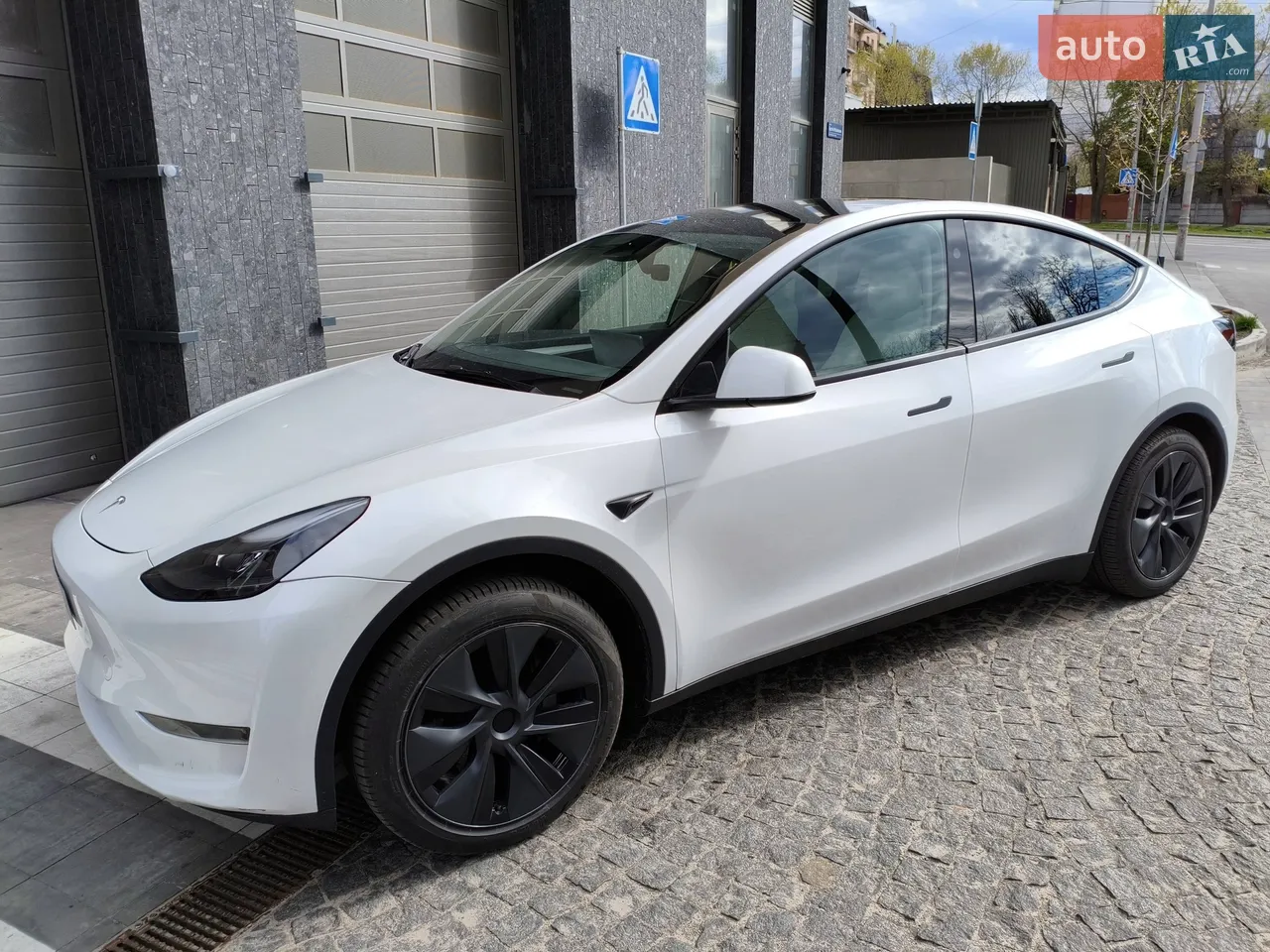 2024 Tesla Model Y - мініатюра 16