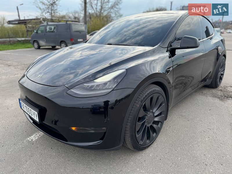 Позашляховик / Кросовер Tesla Model Y 2020 в Харкові