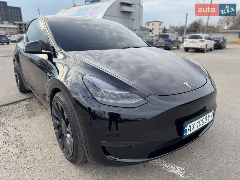 Позашляховик / Кросовер Tesla Model Y 2020 в Харкові
