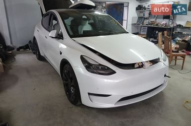 Позашляховик / Кросовер Tesla Model Y 2022 в Городку