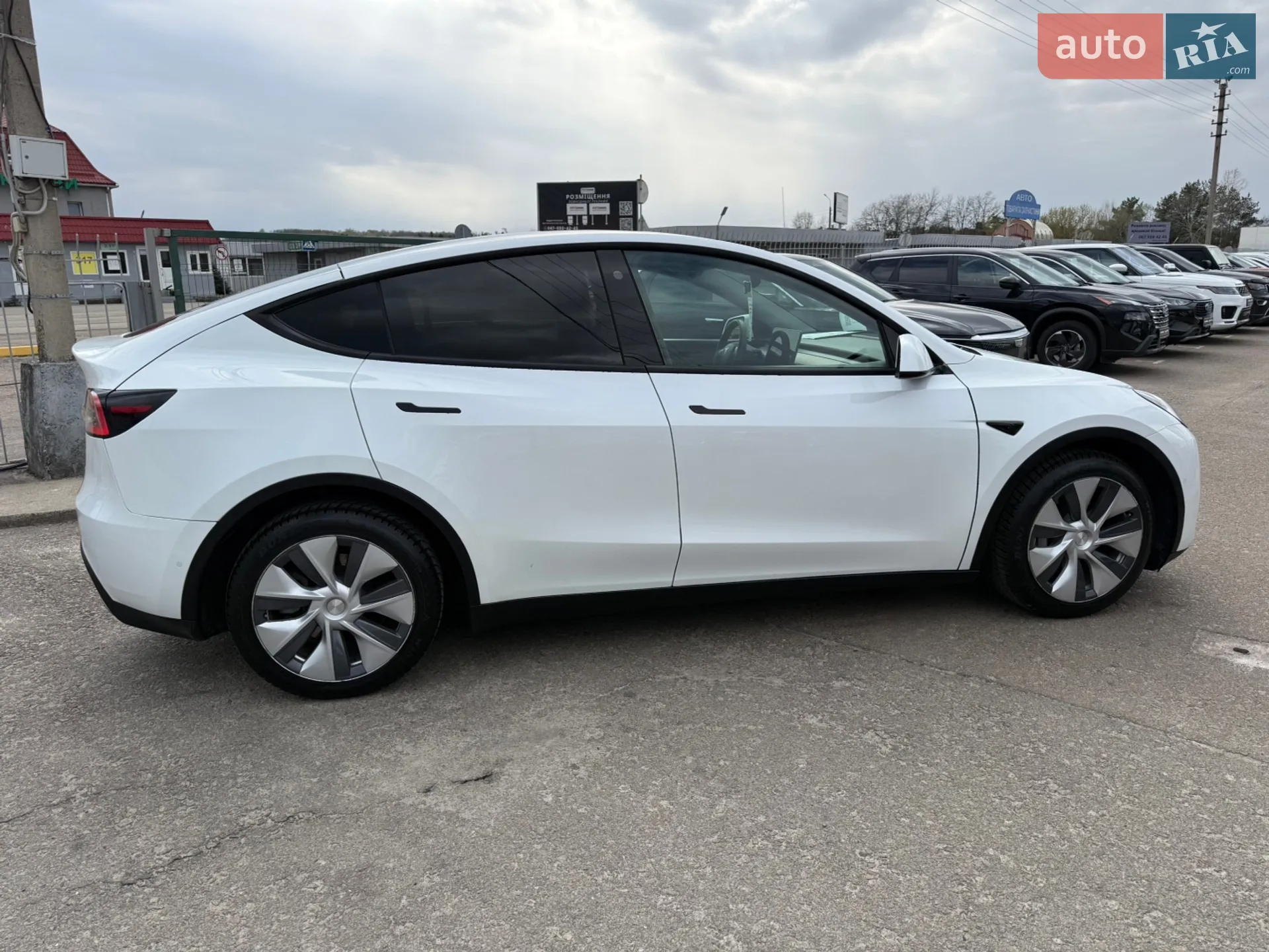 2021 Tesla Model Y - мініатюра 4