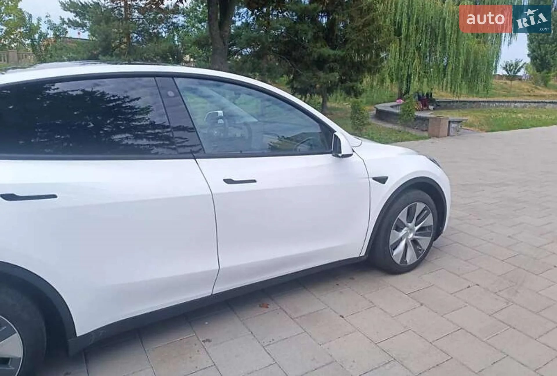 2022 Tesla Model Y - мініатюра 5