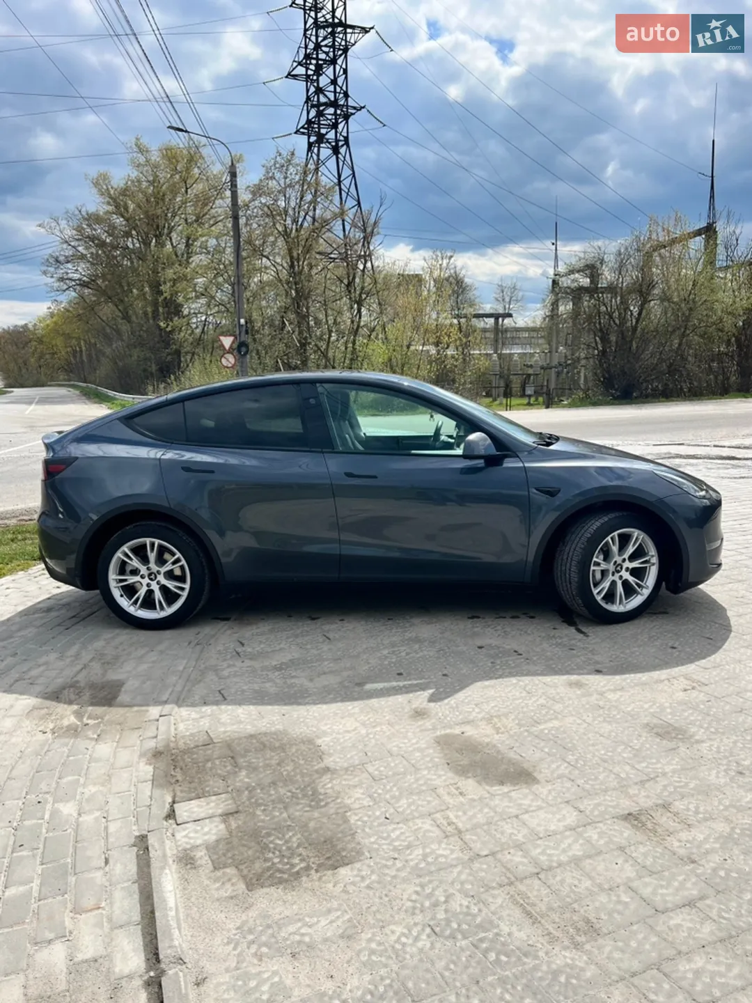 2023 Tesla Model Y - мініатюра 2