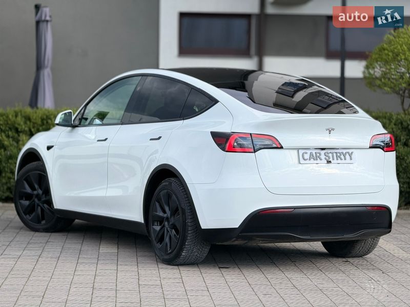 Внедорожник / Кроссовер Tesla Model Y 2024 в Стрые