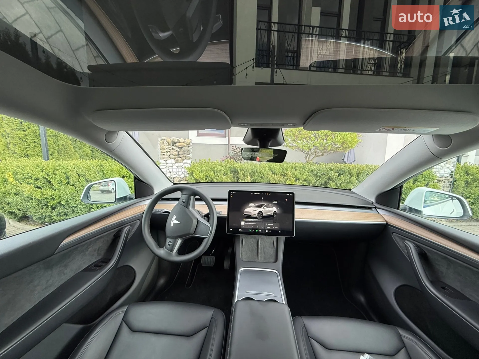 2024 Tesla Model Y - мініатюра 43
