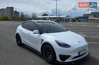 Позашляховик / Кросовер Tesla Model Y 2022 в Києві