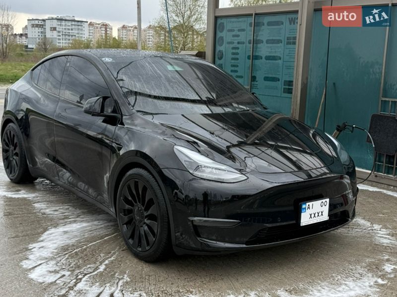 Tesla Model Y 2021