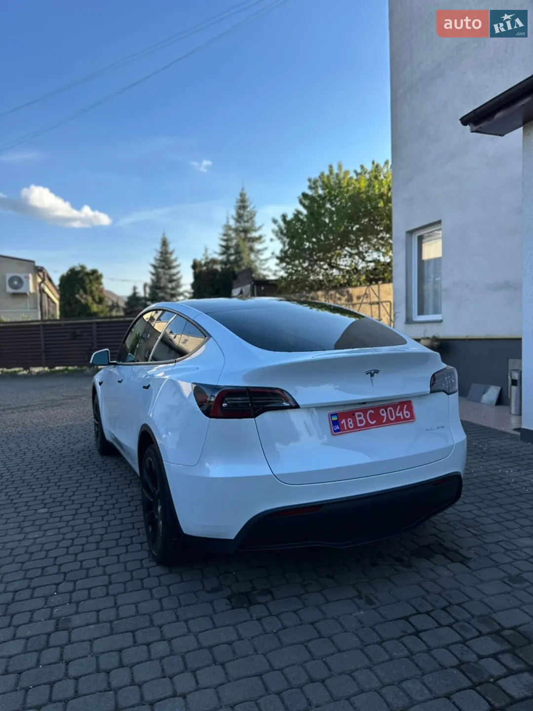 2023 Tesla Model Y - мініатюра 3