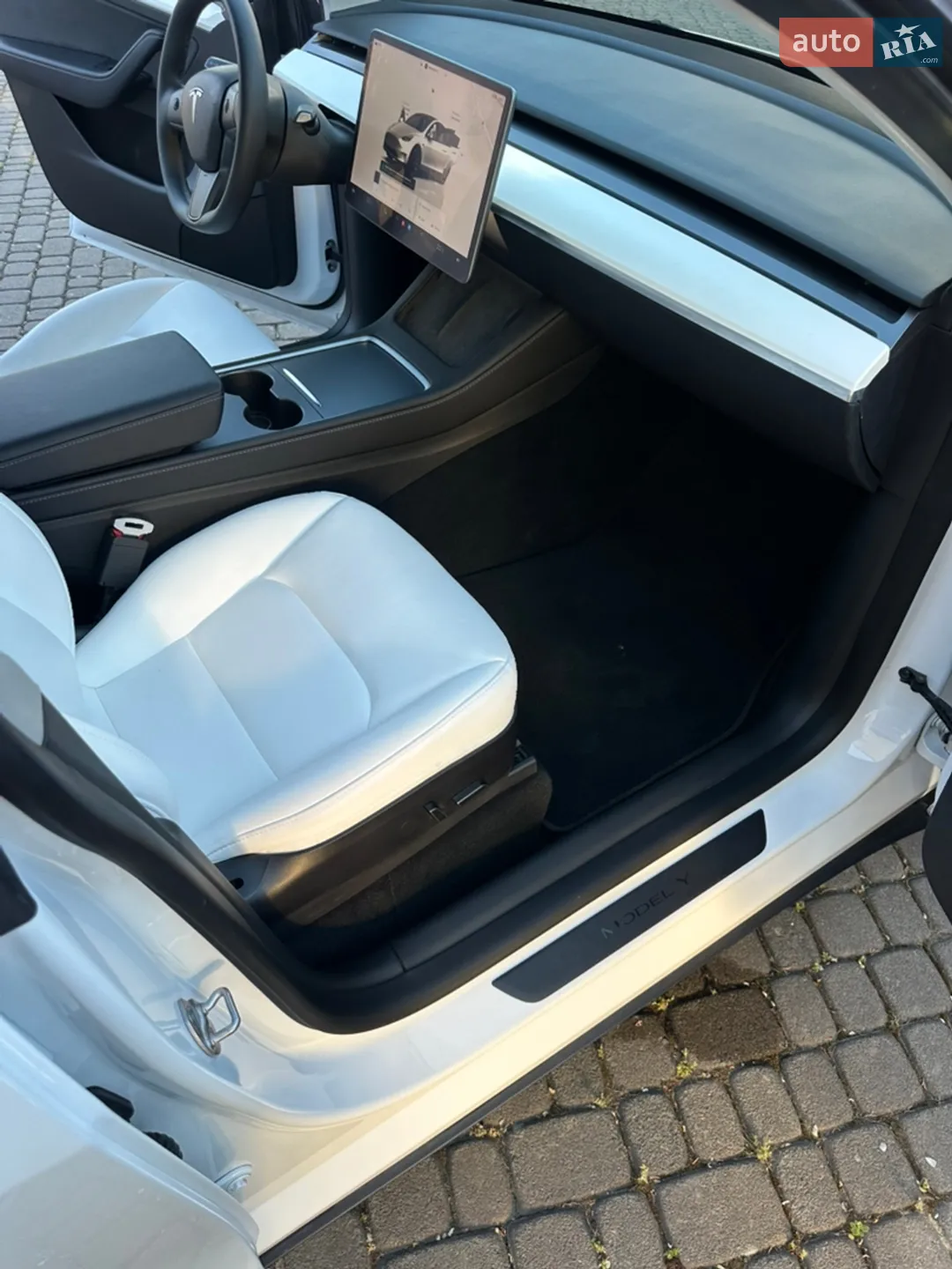 2023 Tesla Model Y - мініатюра 5