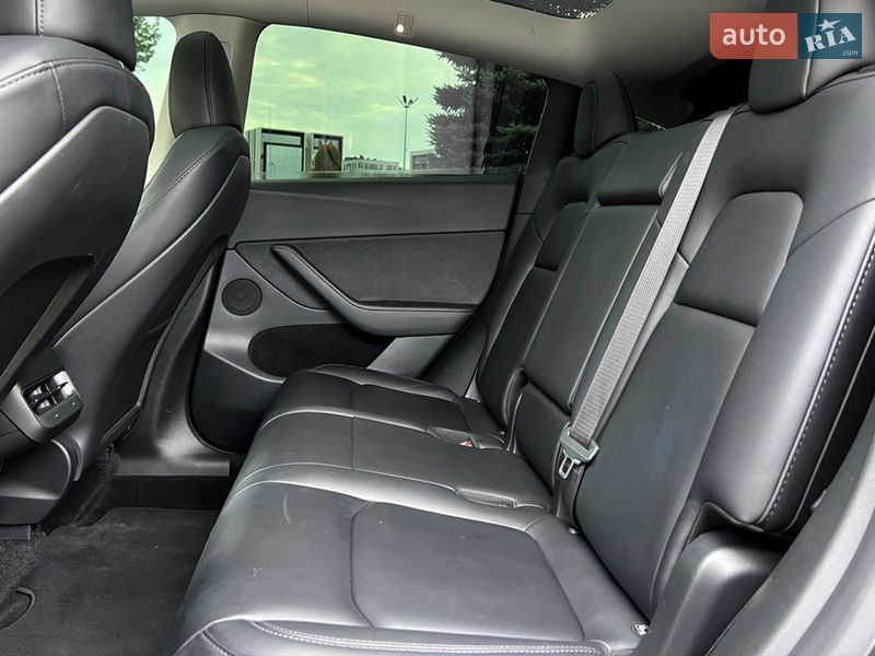 Внедорожник / Кроссовер Tesla Model Y 2024 в Львове
