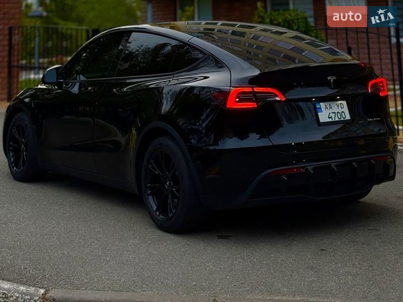 Внедорожник / Кроссовер Tesla Model Y 2020 в Львове