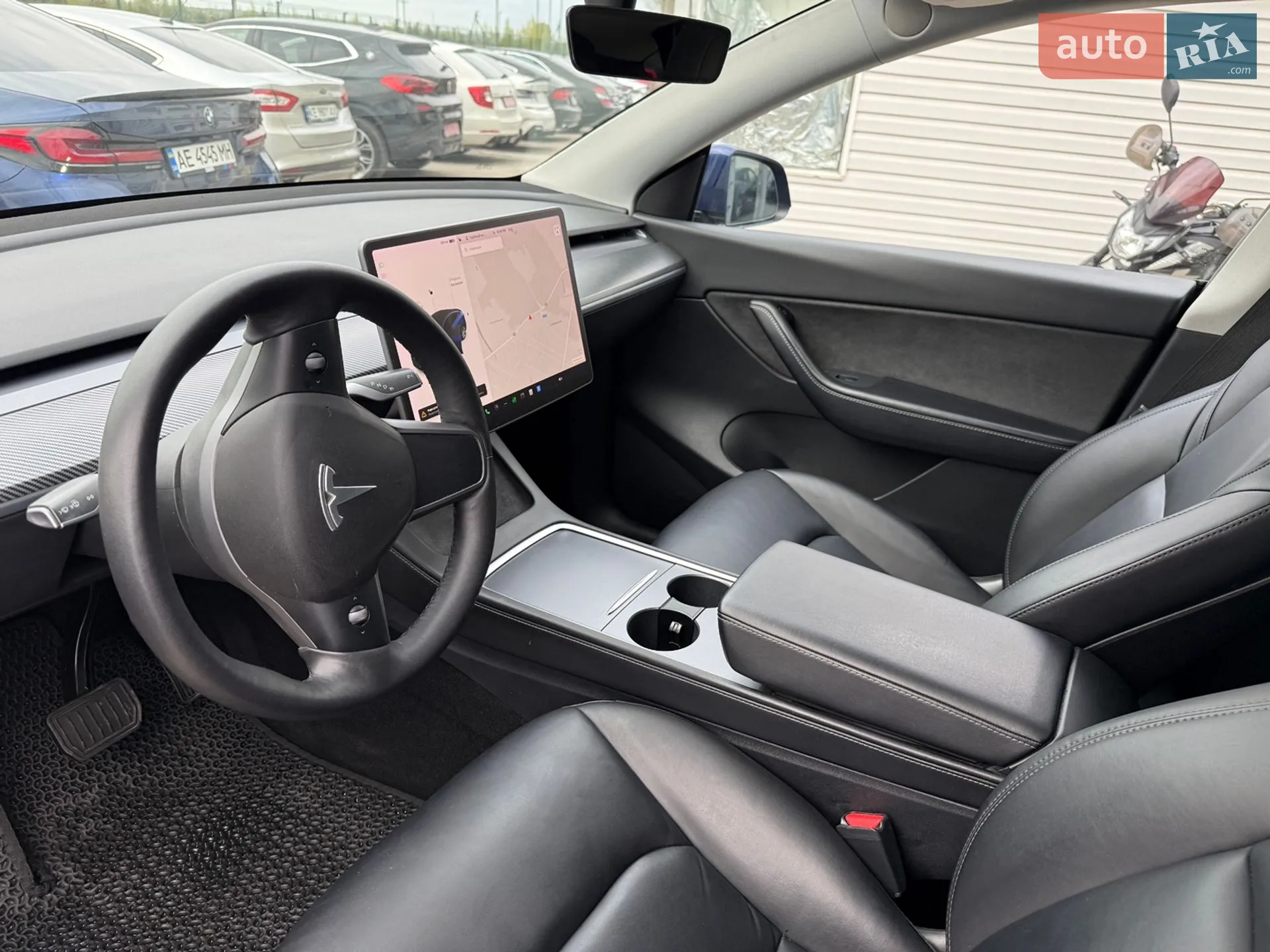 2021 Tesla Model Y - мініатюра 8