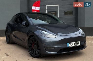 Внедорожник / Кроссовер Tesla Model Y 2022 в Киеве