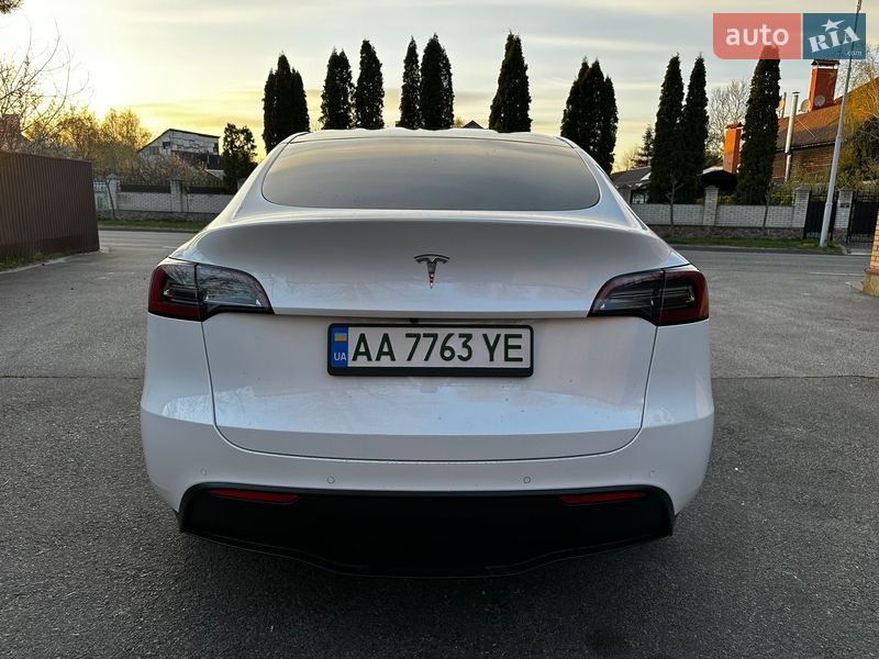 Внедорожник / Кроссовер Tesla Model Y 2021 в Киеве