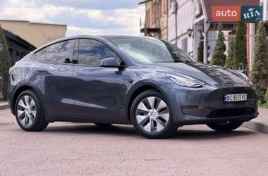 Позашляховик / Кросовер Tesla Model Y 2022 в Стрию