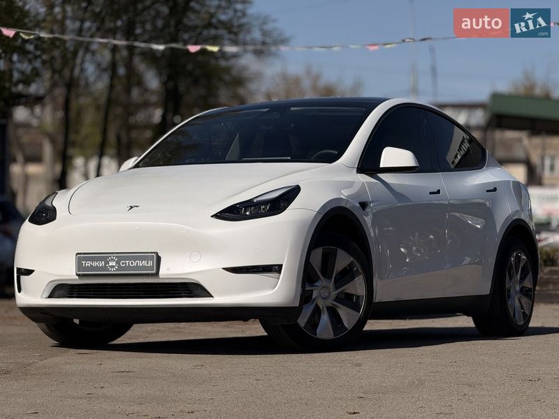 Tesla Model Y 2022