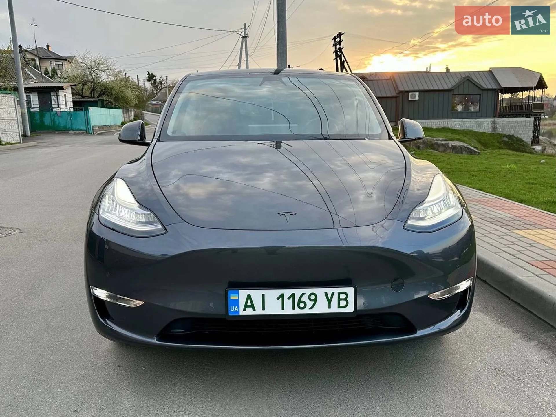 2021 Tesla Model Y - мініатюра 3