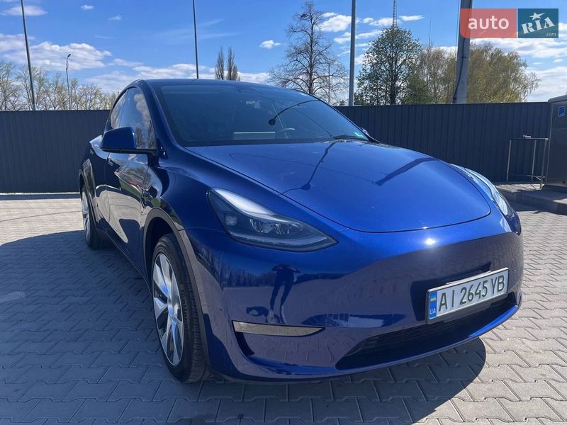 Внедорожник / Кроссовер Tesla Model Y 2023 в Киеве