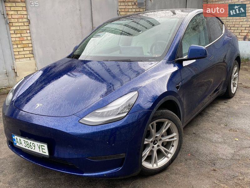 Tesla Model Y 2020