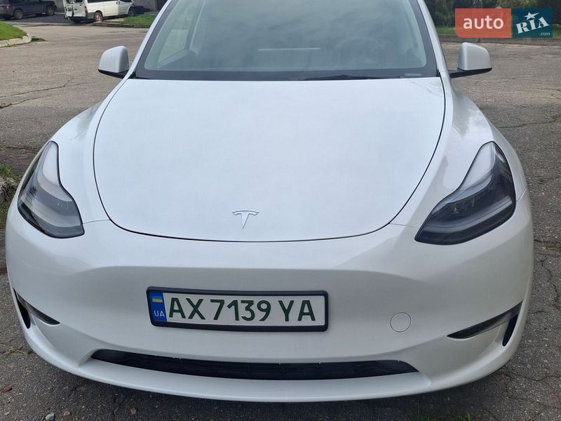 Внедорожник / Кроссовер Tesla Model Y 2024 в Харькове