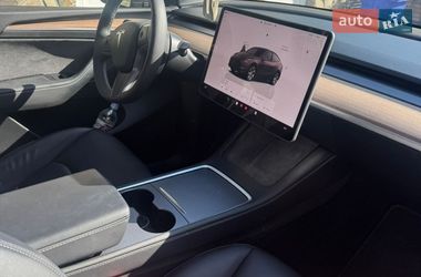 Внедорожник / Кроссовер Tesla Model Y 2024 в Львове