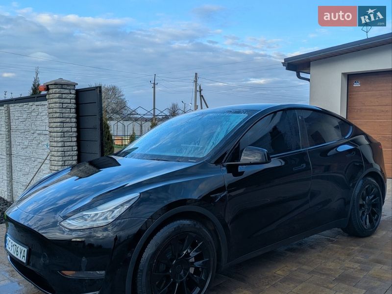 Внедорожник / Кроссовер Tesla Model Y 2021 в Нововолынске