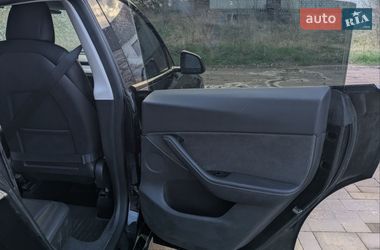Внедорожник / Кроссовер Tesla Model Y 2021 в Нововолынске