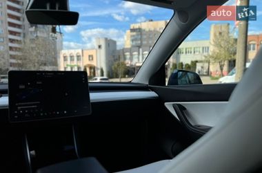 Внедорожник / Кроссовер Tesla Model Y 2020 в Львове