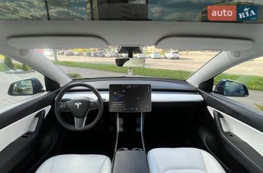 Внедорожник / Кроссовер Tesla Model Y 2020 в Львове