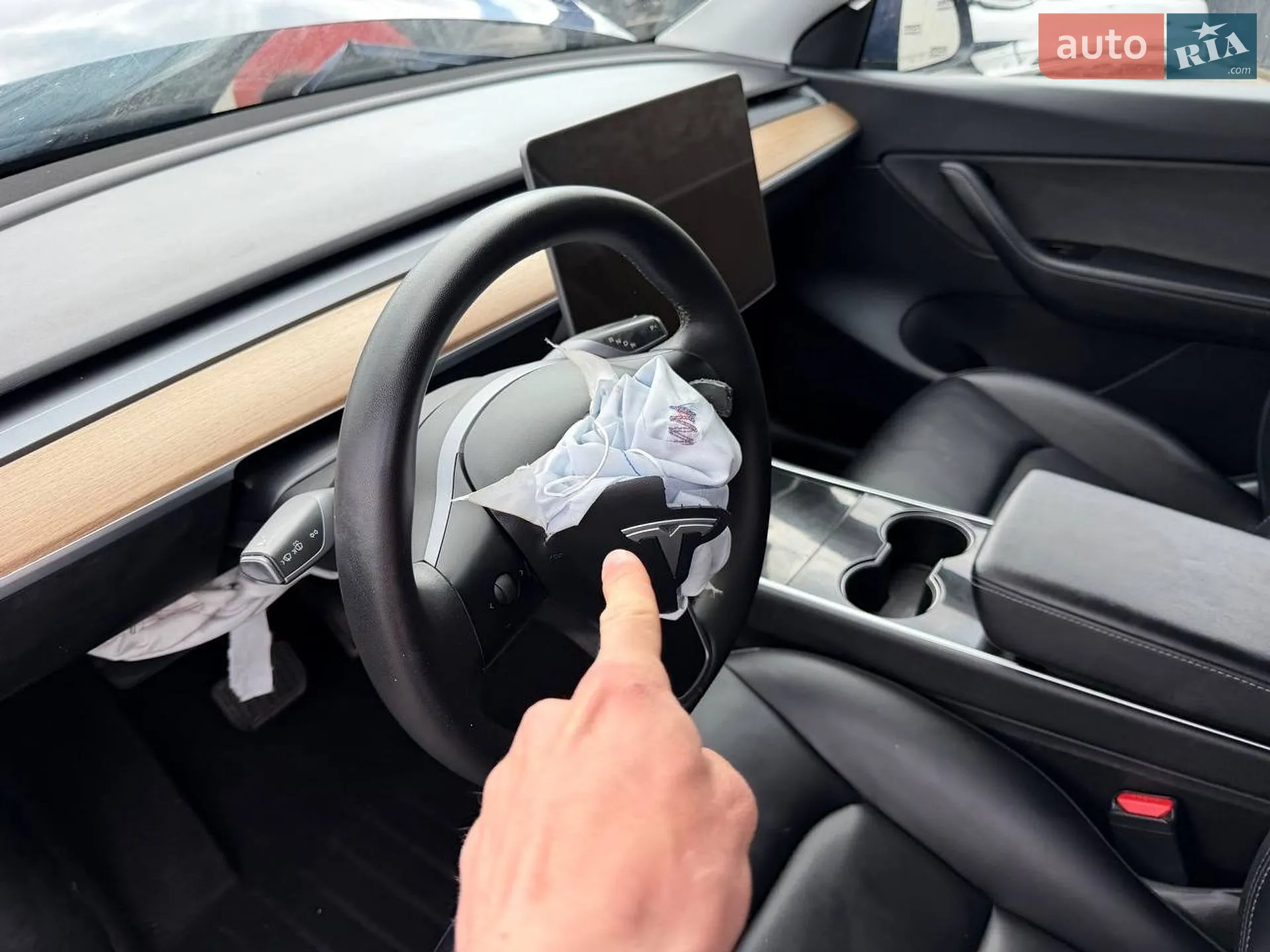 2020 Tesla Model Y - мініатюра 32