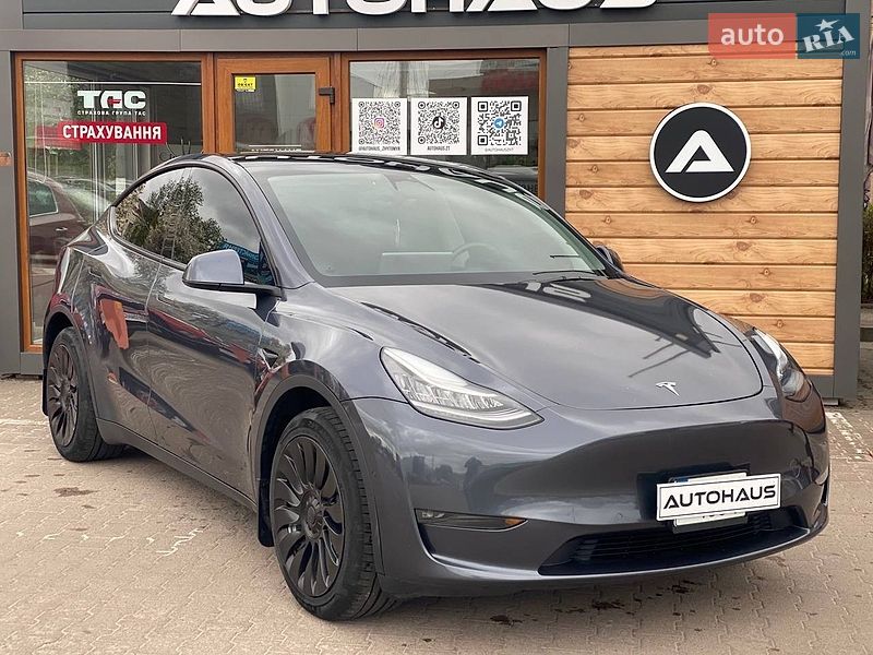 Tesla Model Y 2022
