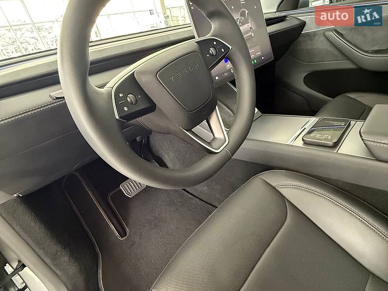 Позашляховик / Кросовер Tesla Model Y 2025 в Одесі