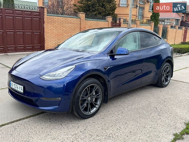 Внедорожник / Кроссовер Tesla Model Y 2021 в Харькове