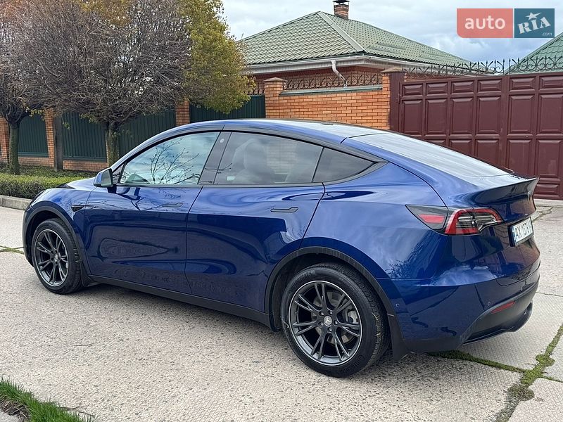 Внедорожник / Кроссовер Tesla Model Y 2021 в Харькове