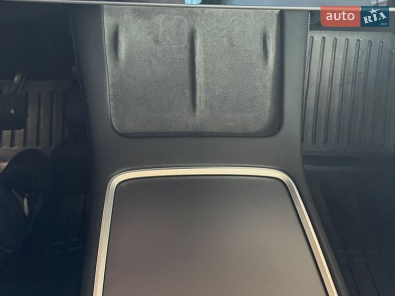 Внедорожник / Кроссовер Tesla Model Y 2021 в Харькове