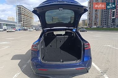Внедорожник / Кроссовер Tesla Model Y 2023 в Киеве