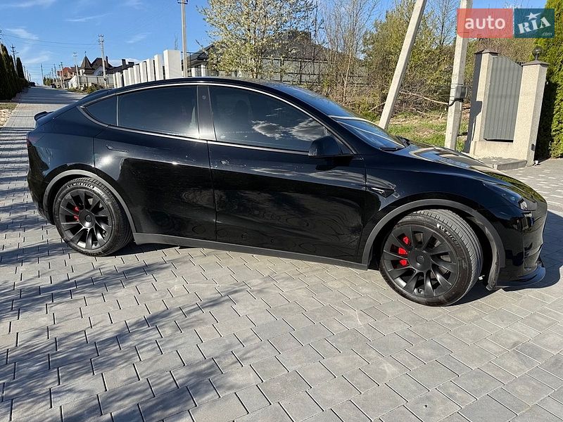 Внедорожник / Кроссовер Tesla Model Y 2023 в Хмельницком