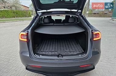 Внедорожник / Кроссовер Tesla Model Y 2023 в Рава-Русской