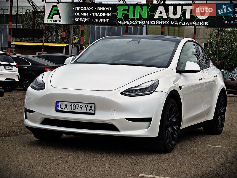 Tesla Model Y 2021